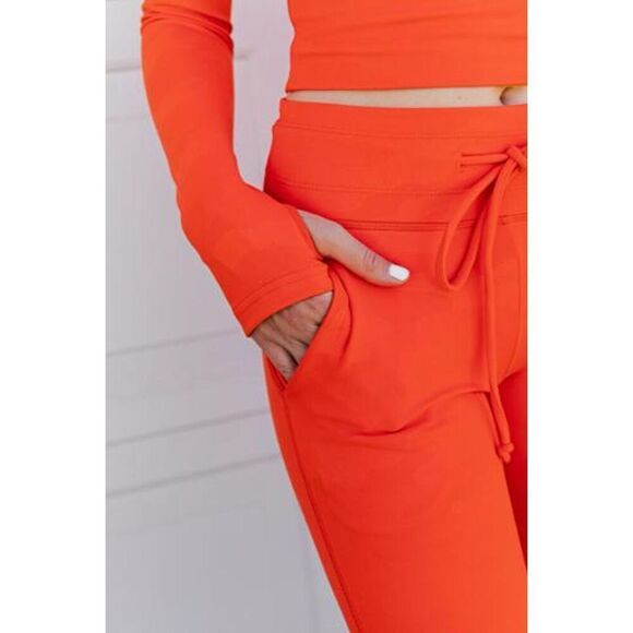 Celestial Bodiez Power 7/8th Leggings in Orange Fire Camo Tetra Print Size Small - Picture 3 of 10